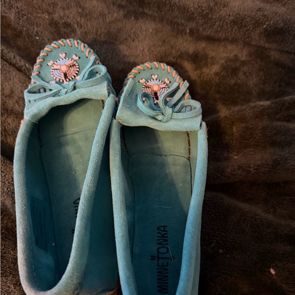 Minnetonka Teal Embroidered Moccasins - Picture 2 of 3